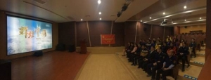 縱覽集團組織觀看影片《厲害了，我的國》